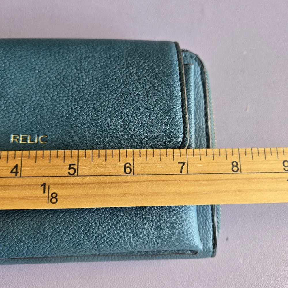 Relic Teal Handbag Purse Wallet Wrislet Women's Minimalist Travel Casual